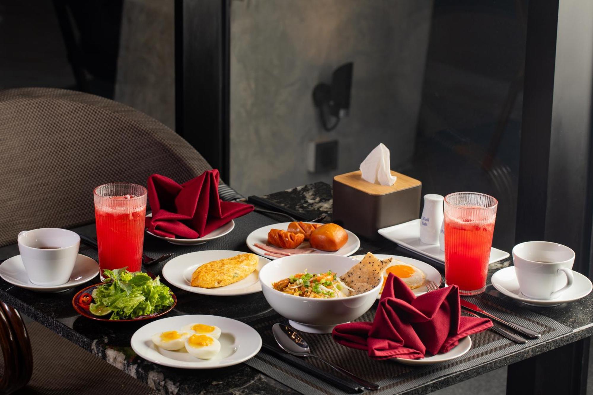 Taiyo Hotel & Apartment Da Nang Zewnętrze zdjęcie